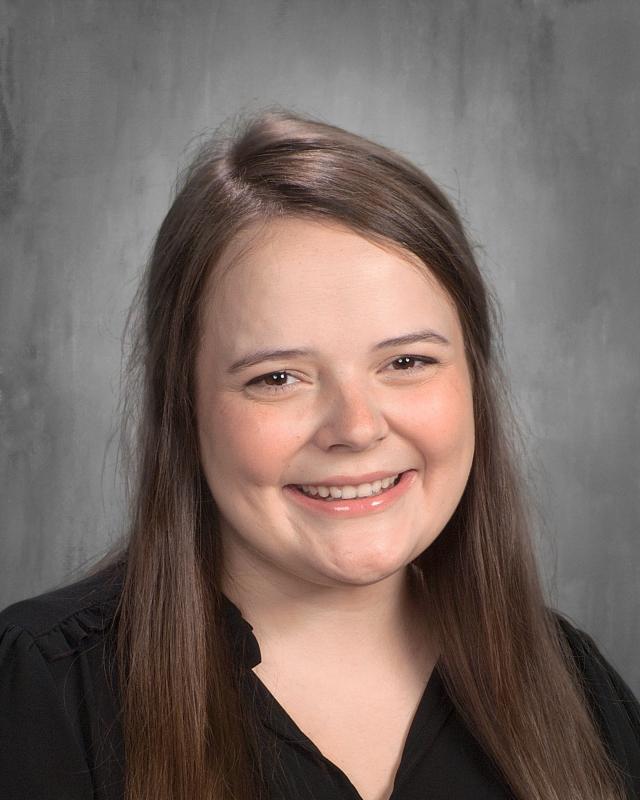 Isabella Hineline '18 Isabella Hineline '18