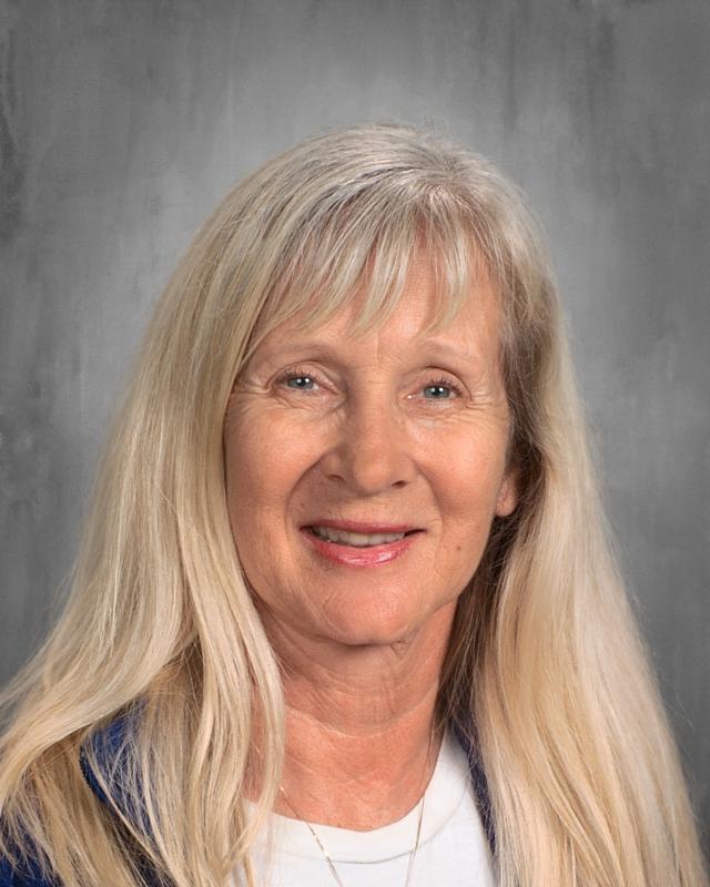 Patty Veerkamp '76 Patty Veerkamp '76